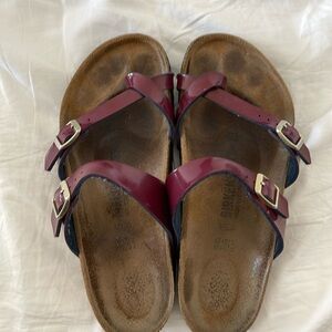 Birkenstock red patent leather Mayari sandals Size 39